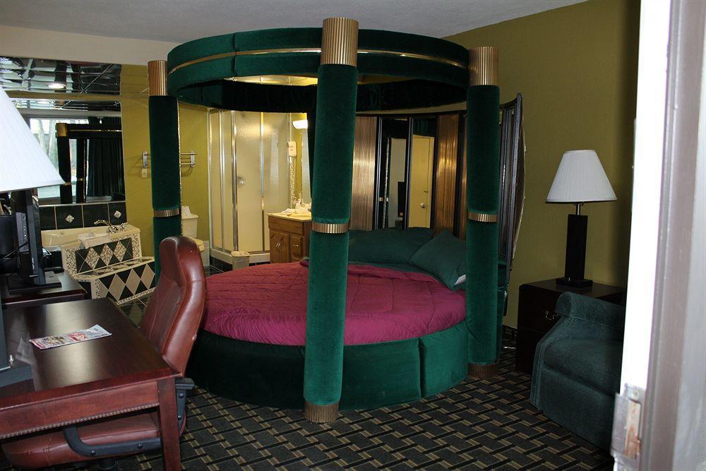 Red Roof Inn & Suites Greenwood, Sc Ngoại thất bức ảnh