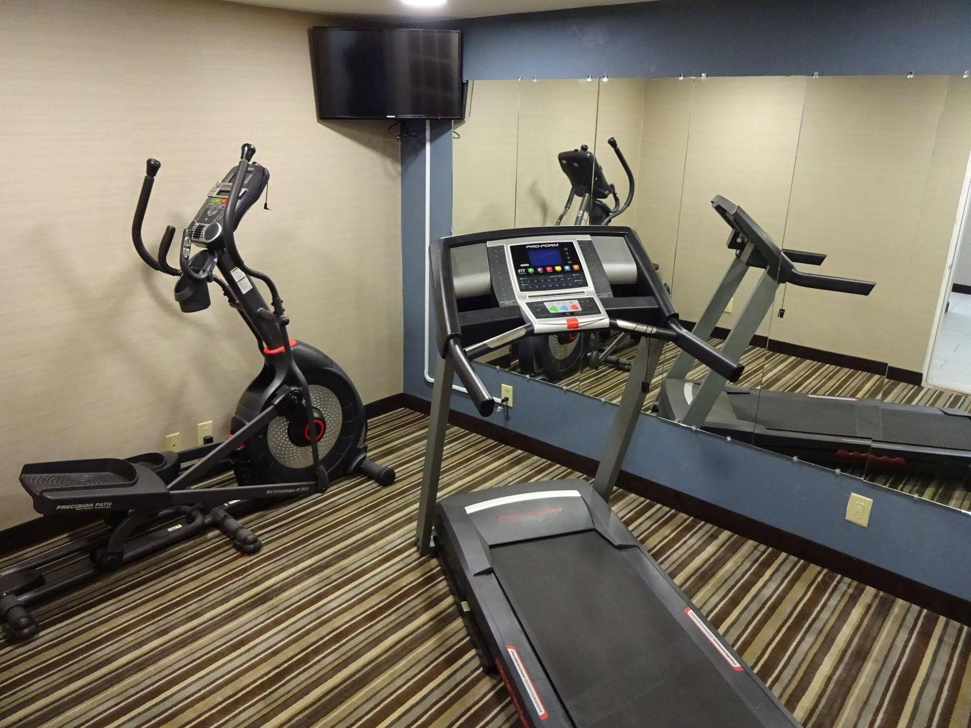 Red Roof Inn & Suites Greenwood, Sc Ngoại thất bức ảnh
